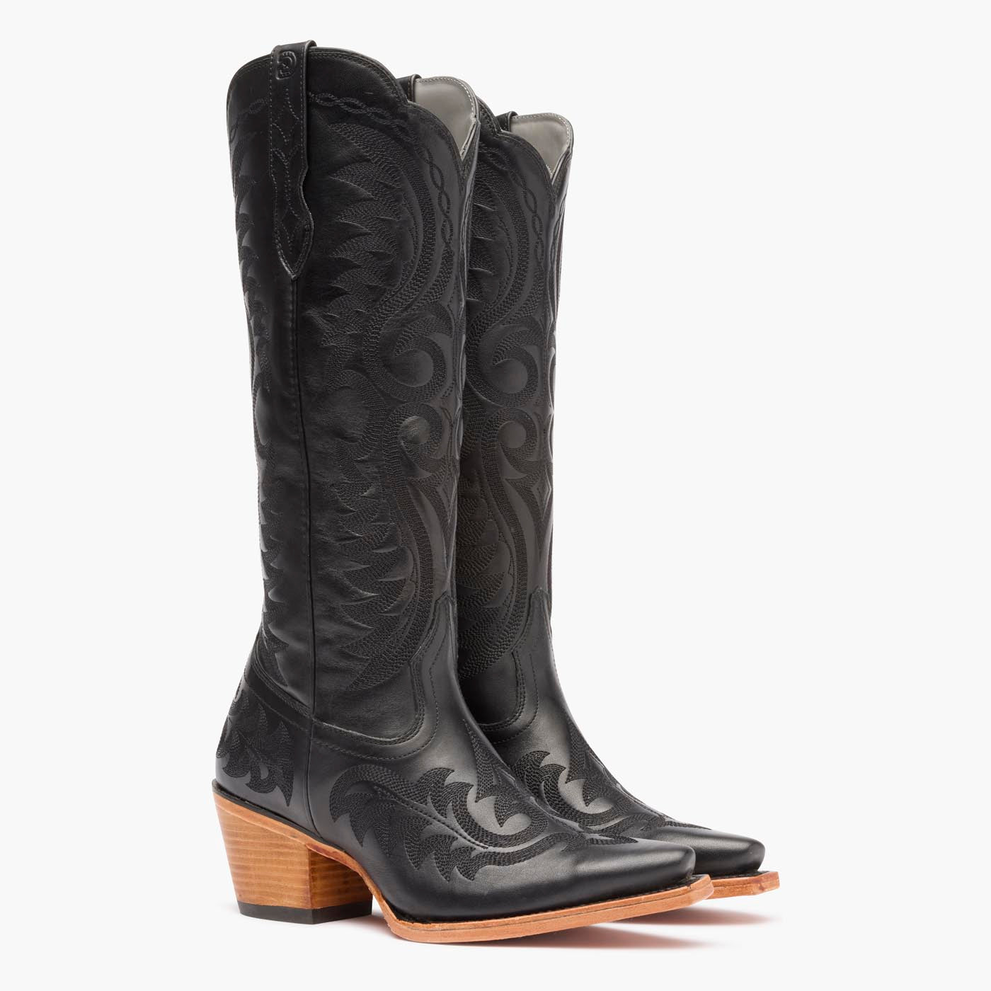 Front view of Durango® women’s 16” Polished Black Onyx Crush™ Boot